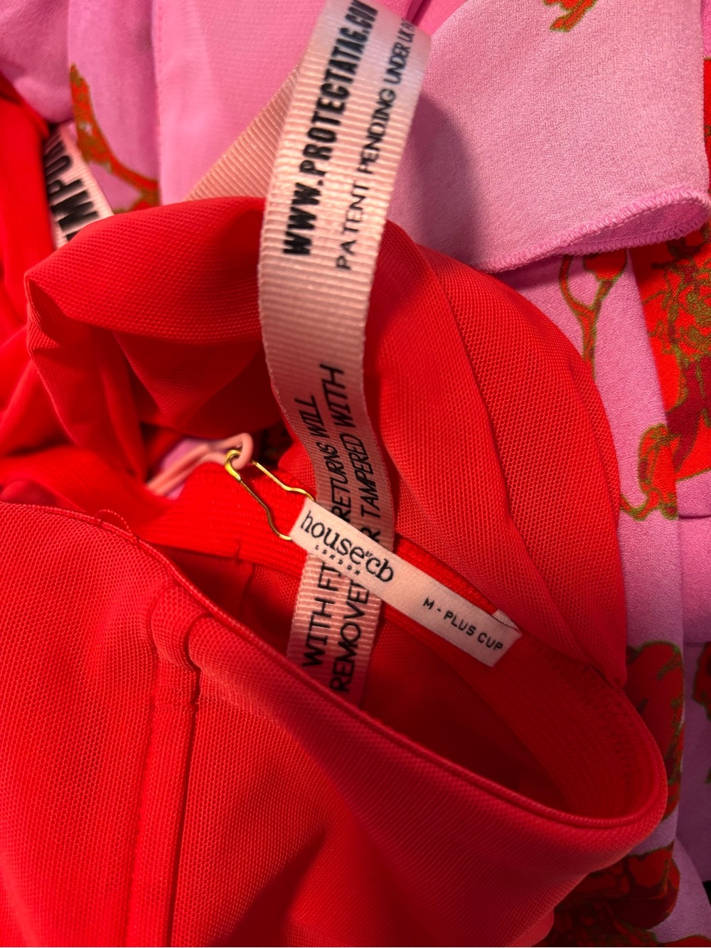New House of CB red dress size medium plus cup - Picture 7 of 7